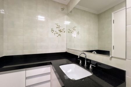 Apartamento para alugar com 204m², 4 quartos e 3 vagas Apartamento para alugar com 204m², 4 quartos e 3 vagasBanheiro da Suíte 3