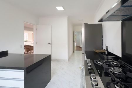 Apartamento para alugar com 204m², 4 quartos e 3 vagas Apartamento para alugar com 204m², 4 quartos e 3 vagasCozinha