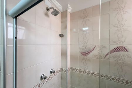 Apartamento para alugar com 204m², 4 quartos e 3 vagas Apartamento para alugar com 204m², 4 quartos e 3 vagasBanheiro da Suíte 1