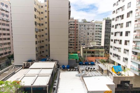 Vista da Sala de apartamento à venda com 3 quartos, 136m² em Icaraí, Niterói