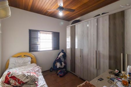 Casa à venda com 175m², 2 quartos e 9 vagasQuarto 1