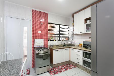 Casa de condomínio à venda com 82m², 2 quartos e 2 vagasCozinha 