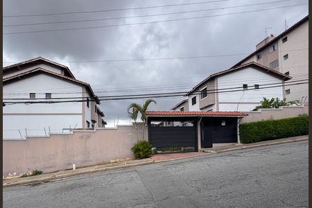 Casa de condomínio à venda com 82m², 2 quartos e 2 vagasFachada 
