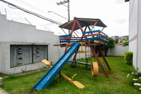 Casa de condomínio à venda com 82m², 2 quartos e 2 vagasÁrea comum - Playground