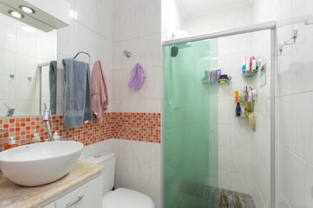 Casa de condomínio à venda com 82m², 2 quartos e 2 vagasBanheiro 