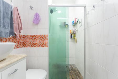 Casa de condomínio à venda com 82m², 2 quartos e 2 vagasBanheiro 