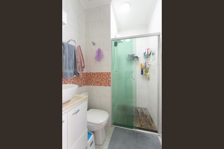 Casa de condomínio à venda com 82m², 2 quartos e 2 vagasBanheiro 