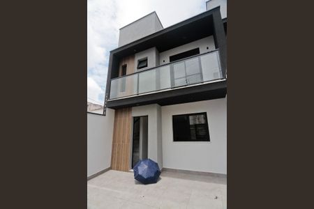 Casa para alugar com 70m², 2 quartos e 2 vagasÁrea externa