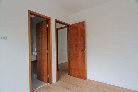 Casa para alugar com 70m², 2 quartos e 2 vagasSuíte 2