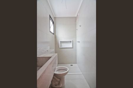 Casa para alugar com 70m², 2 quartos e 2 vagasBanheiro da Suíte 1