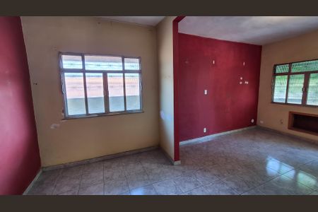 Sala de casa para alugar com 2 quartos, 140m² em Brás de Pina, Rio de Janeiro