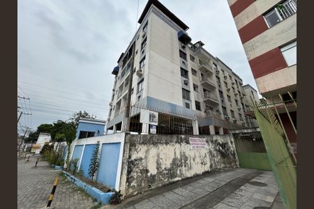 Apartamento para alugar com 51m², 2 quartos e 1 vagaFachada + plaquinha