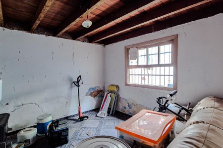 Casa à venda com 175m², 5 quartos e 2 vagas Casa à venda com 175m², 5 quartos e 2 vagasSala (Casa 2)