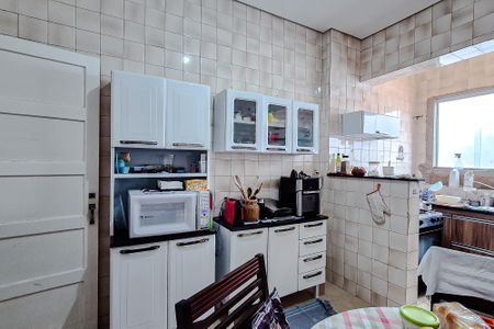 Casa à venda com 175m², 5 quartos e 2 vagas Casa à venda com 175m², 5 quartos e 2 vagasCozinha