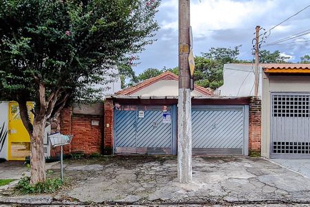 Casa à venda com 175m², 5 quartos e 2 vagas Casa à venda com 175m², 5 quartos e 2 vagasFachada - Plaquinha