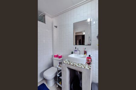 Casa à venda com 175m², 5 quartos e 2 vagas Casa à venda com 175m², 5 quartos e 2 vagasBanheiro da Suíte