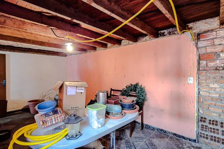 Casa à venda com 175m², 5 quartos e 2 vagas Casa à venda com 175m², 5 quartos e 2 vagasÁrea de Serviço