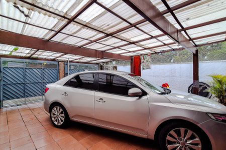 Casa à venda com 175m², 5 quartos e 2 vagas Casa à venda com 175m², 5 quartos e 2 vagasGaragem