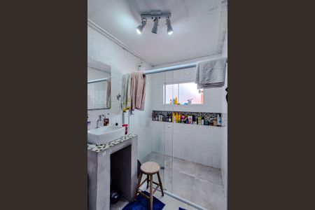 Casa à venda com 175m², 5 quartos e 2 vagas Casa à venda com 175m², 5 quartos e 2 vagasBanheiro da Suíte