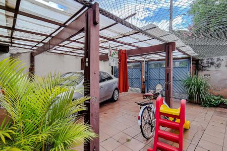 Casa à venda com 175m², 5 quartos e 2 vagas Casa à venda com 175m², 5 quartos e 2 vagasGaragem