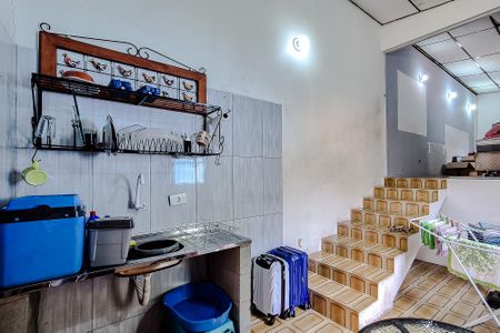 Casa à venda com 175m², 5 quartos e 2 vagas Casa à venda com 175m², 5 quartos e 2 vagasCozinha (Casa 2)