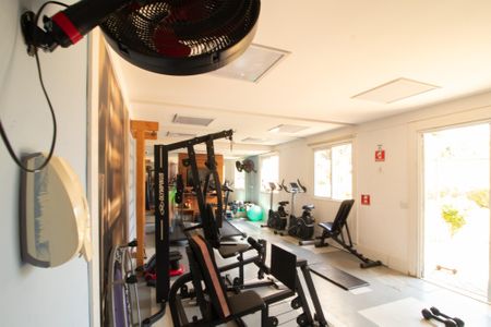 Apartamento à venda com 49m², 2 quartos e 1 vaga Apartamento à venda com 49m², 2 quartos e 1 vagaÁrea comum - Academia