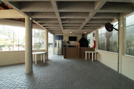 Apartamento à venda com 49m², 2 quartos e 1 vaga Apartamento à venda com 49m², 2 quartos e 1 vagaÁrea comum - Churrasqueira