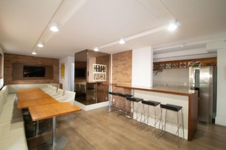 Apartamento à venda com 49m², 2 quartos e 1 vaga Apartamento à venda com 49m², 2 quartos e 1 vagaÁrea comum - Salão de festas