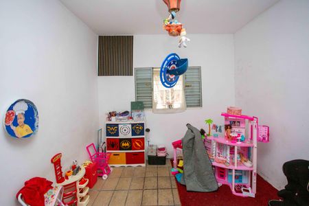 Casa à venda com 257m², 5 quartos e 3 vagasQuarto 1 Casa 2