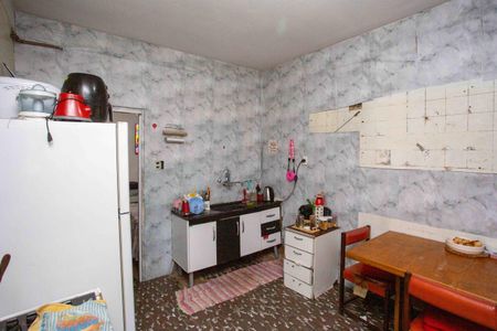 Casa à venda com 257m², 5 quartos e 3 vagasCozinha Casa 2