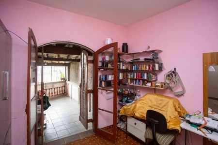 Casa à venda com 257m², 5 quartos e 3 vagasQuarto 2 Casa 1