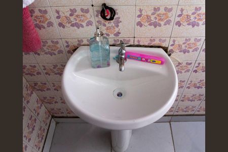 Casa à venda com 257m², 5 quartos e 3 vagasBanheiro Casa 2