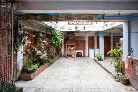 Casa à venda com 257m², 5 quartos e 3 vagasQuintal