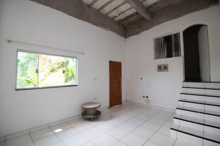 Sala de casa para alugar com 3 quartos, 65m² em Parque Primavera, Guarulhos