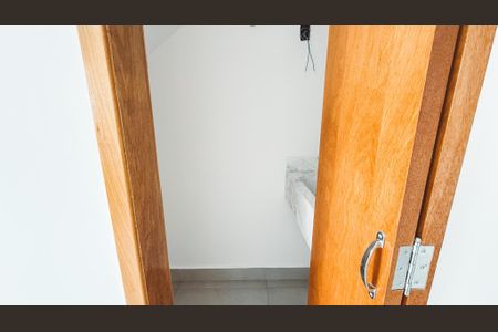 Casa para alugar com 70m², 2 quartos e 2 vagasLavabo