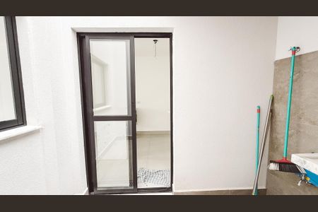Casa para alugar com 70m², 2 quartos e 2 vagasÁrea de Serviço
