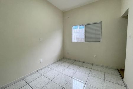 Casa para alugar com 136m², 2 quartos e 2 vagasQuarto Suíte