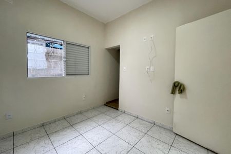 Casa para alugar com 136m², 2 quartos e 2 vagasQuarto Suíte