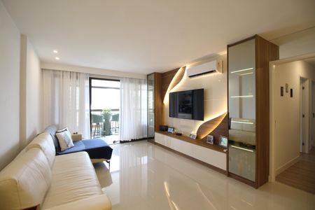 Sala de apartamento para alugar com 3 quartos, 160m² em Barra da Tijuca, Rio de Janeiro