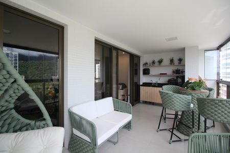 Varanda de apartamento para alugar com 3 quartos, 160m² em Barra da Tijuca, Rio de Janeiro
