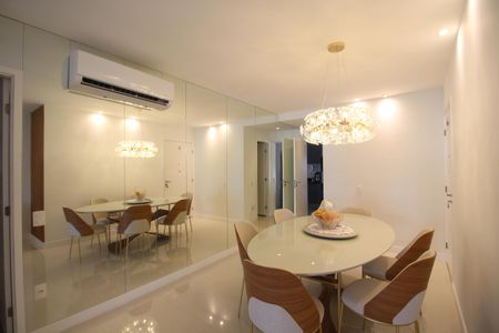 Sala de apartamento para alugar com 3 quartos, 160m² em Barra da Tijuca, Rio de Janeiro