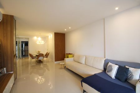 Apartamento para alugar com 160m², 3 quartos e 3 vagasSala