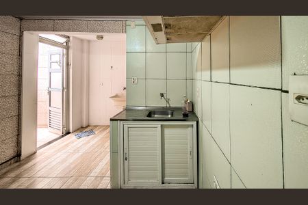 Cozinha de casa para alugar com 1 quarto, 25m² em Americanópolis, São Paulo