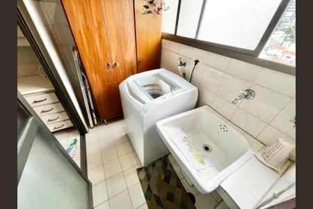 Apartamento para alugar com 70m², 2 quartos e 1 vagaÁrea de Serviço