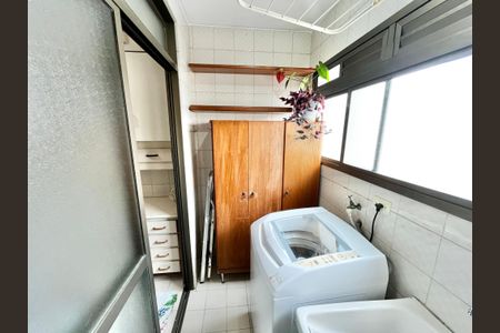 Apartamento para alugar com 70m², 2 quartos e 1 vagaÁrea de Serviço