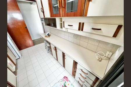 Apartamento para alugar com 70m², 2 quartos e 1 vagaCozinha