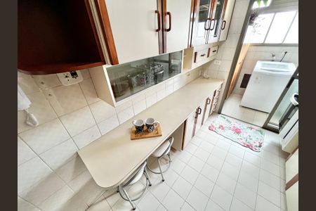 Apartamento para alugar com 70m², 2 quartos e 1 vagaCozinha
