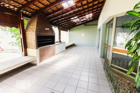 Apartamento para alugar com 70m², 2 quartos e 1 vagaÁrea comum - Churrasqueira