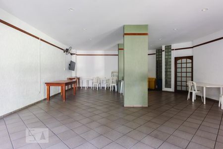 Apartamento para alugar com 70m², 2 quartos e 1 vagaÁrea comum - Salão de festas