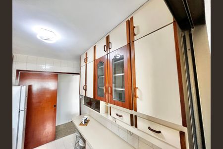 Apartamento para alugar com 70m², 2 quartos e 1 vagaCozinha
